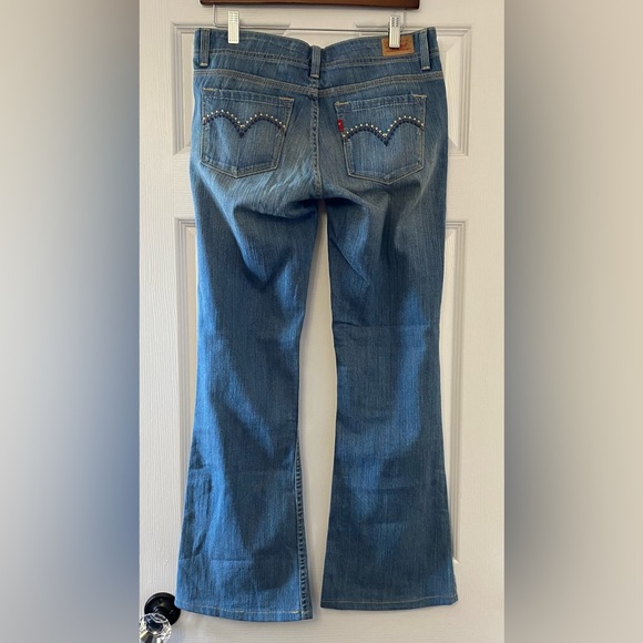 Levi’s Low Rise Flare Jeans - Picture 3 of 6